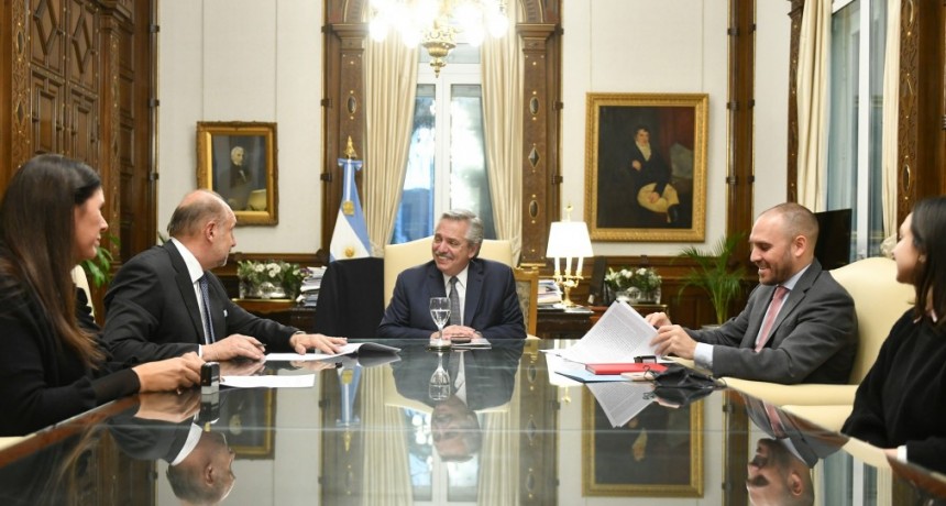 El Gobierno nacional acordó un convenio con la Provincia de Santa Fe para regularizar la deuda histórica por la coparticipación