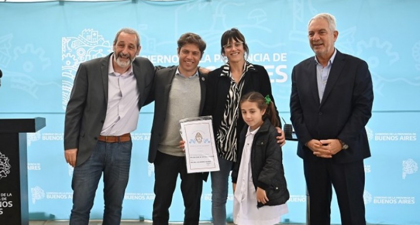 Se entregaron 126 títulos de propiedad gratuitos para familias de Laprida