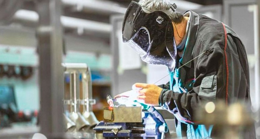 Cómo pueden 1,3 millones de monotributistas acceder a los nuevos créditos para inversiones productivas