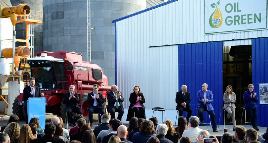 Massa puso en funcionamiento la primera planta industrial en América que producirá aceite de soja con 100% energía solar