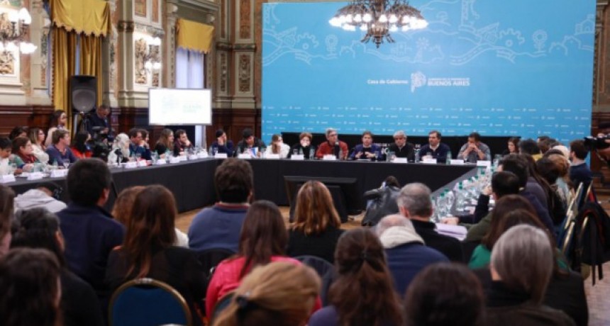 Kicillof y Correa encabezaron la reunión plenaria de la COPRETI