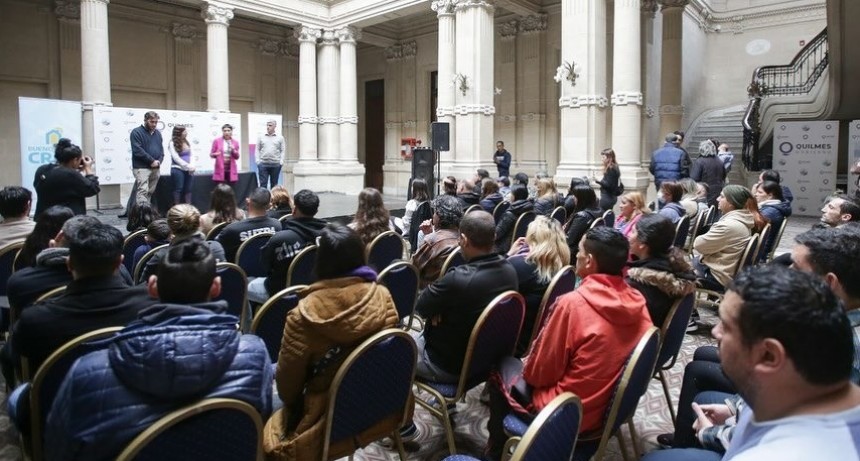 Quilmes: Entrega de 36 Créditos para Viviendas en el Marco del Programa “Buenos Aires CREA”