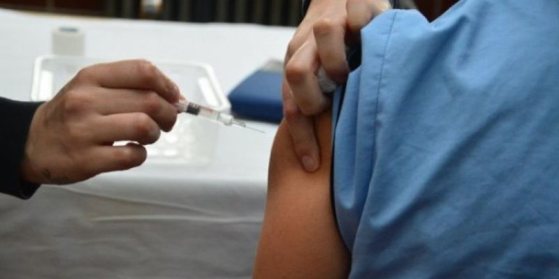Continúa la campaña de vacunación antigripal en Esteban Echeverría: a quiénes está dirigida y dónde aplicarse la dosis