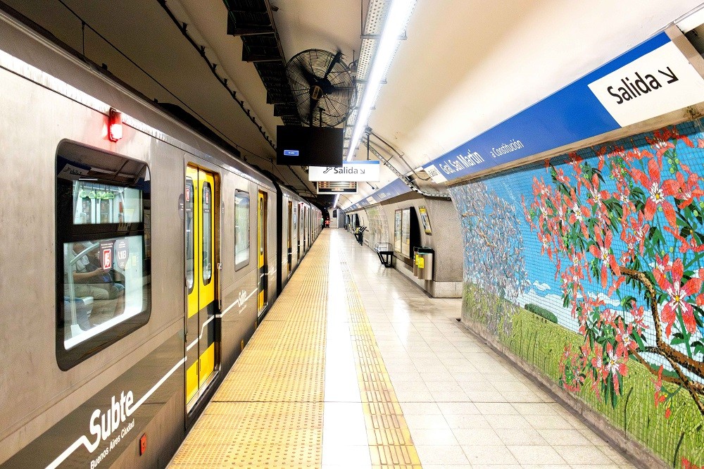 La Ciudad suma 40 nuevos coches con aire para las líneas A y C y proyecta la mayor renovación del Subte en una década