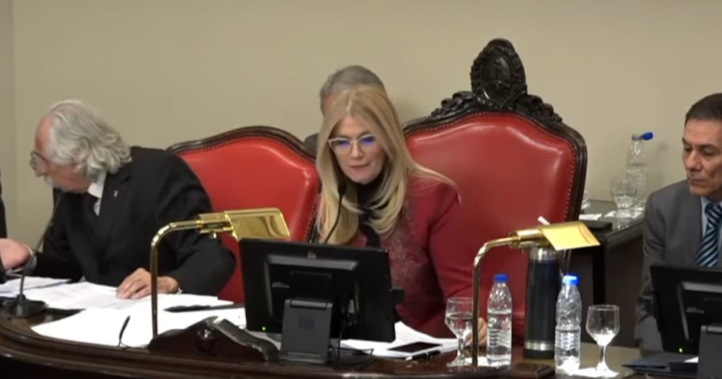 Reelección indefinida: el Senado bonaerense dio media sanción al proyecto
