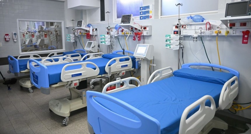 La Ciudad inauguró nuevas salas de neonatología y terapia intensiva en el Hospital Vélez Sarsfield y amplió un 30% la atención de alta complejidad
