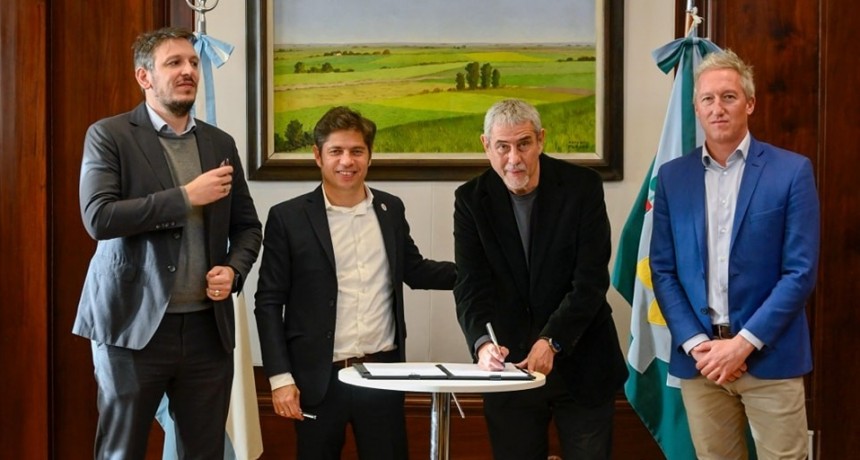 Avellaneda firmó convenios con la Provincia para fortalecer la gestión municipal y apoyar a emprendedores  Bajada: