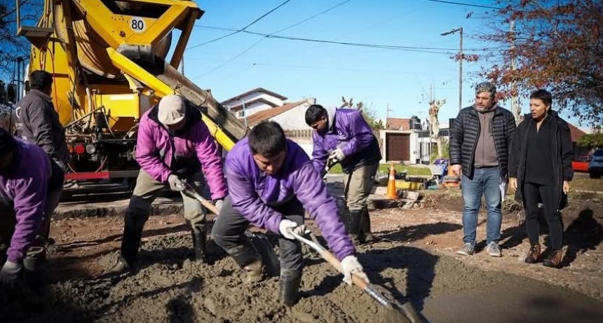 Quilmes refuerza el Plan Municipal de Bacheo con fondos propios