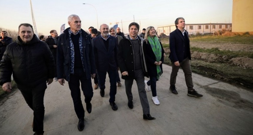 Kicillof supervisó la obra de una nueva planta potabilizadora que beneficiará a 855 mil bonaerenses