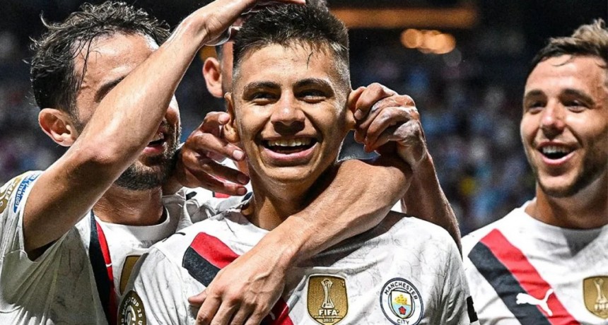 Manchester City arrolló a Al Ain y avanzó a octavos con un golazo de Echeverri