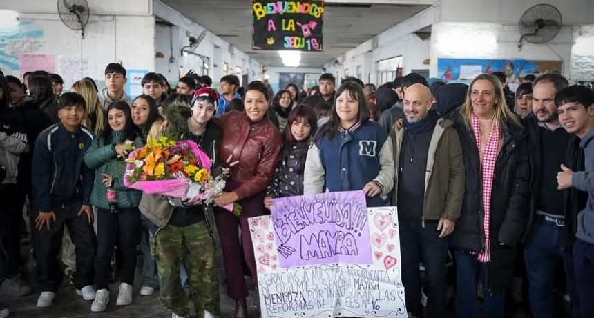Mayra Mendoza inauguró la obra de refacción y ampliación de la Escuela Secundaria N.º 16 en Quilmes Oeste