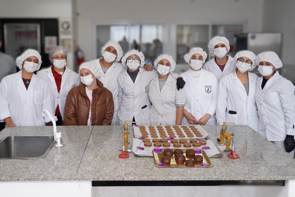 De la escuela al mercado: Chicas y chicos de La Matanza crearon un alfajor con sabor a futuro