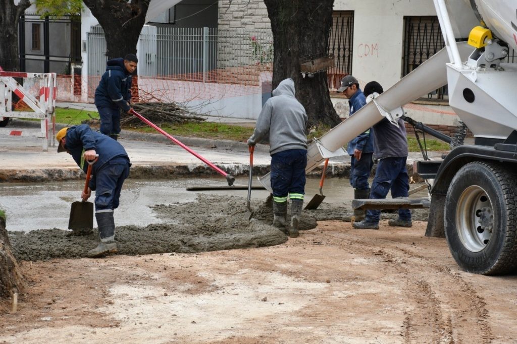 Mor&oacute;n renueva sus calles: avanzan nuevas obras de repavimentaci&oacute;n en pleno centro