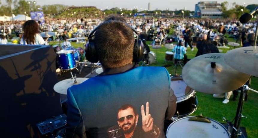 Un espect&aacute;culo hist&oacute;rico: m&aacute;s de 500 bateristas tocaron juntos y deslumbraron a miles de personas en Buenos Aires