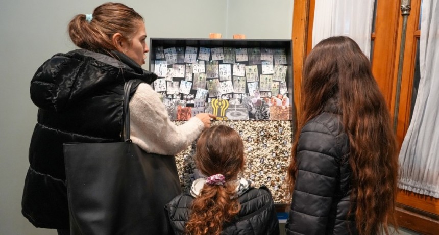 Arte y memoria: sigue abierta una muestra que invita a reflexionar sobre los 50 a&ntilde;os del golpe
