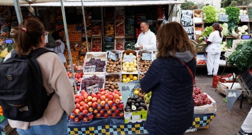 C&oacute;mo ahorrar en las compras diarias: las ferias porte&ntilde;as ampl&iacute;an ofertas y suman descuentos de hasta 30%