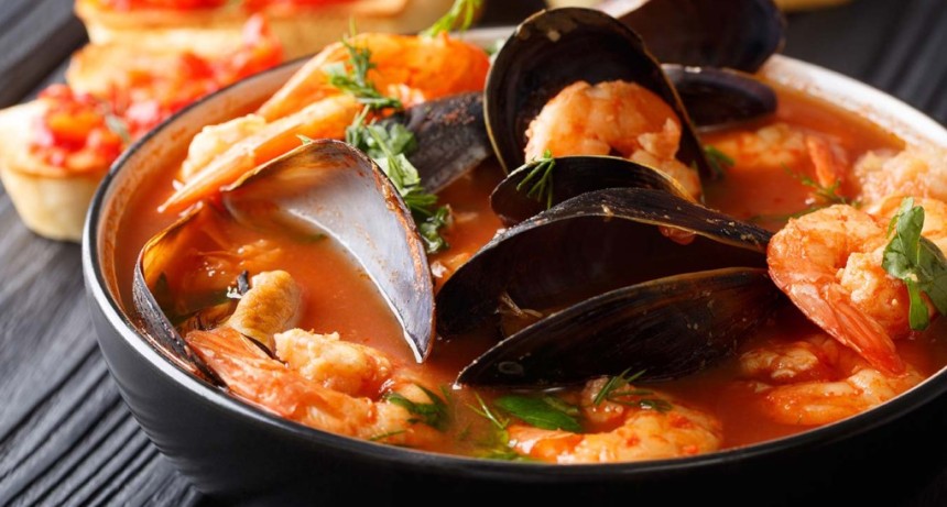 La legendaria sopa de pescadores que se convirti&oacute; en un s&iacute;mbolo de Francia: la historia de la bouillabaisse