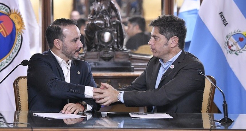 Kicillof y Vald&eacute;s firmaron acuerdos para impulsar la producci&oacute;n y fortalecer la cooperaci&oacute;n entre provincias