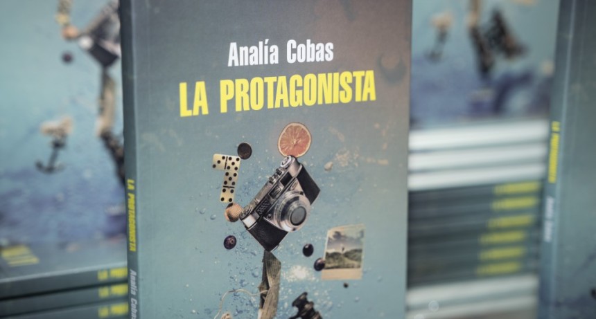 La protagonista llega a la Biblioteca Nacional