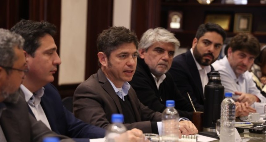 Kicillof recibi&oacute; a la ITF y cuestion&oacute; las reformas laborales impulsadas por el Gobierno nacional