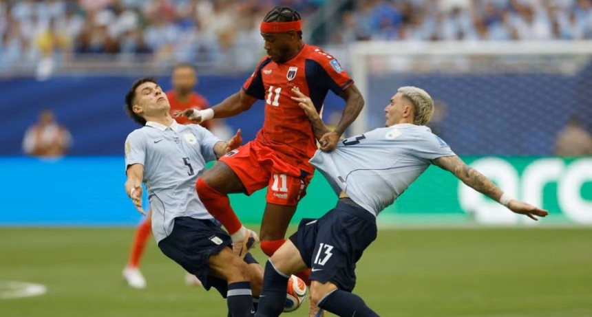 Uruguay dej&oacute; escapar una victoria clave ante Cabo Verde y qued&oacute; obligado a ganar en la &uacute;ltima fecha