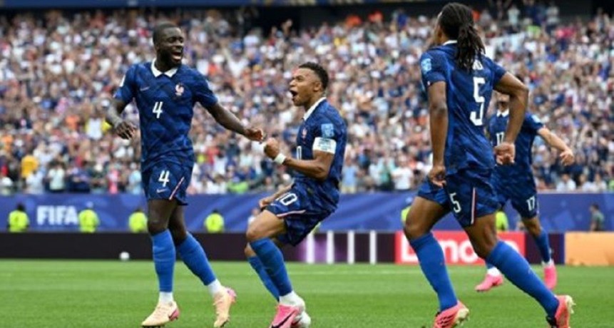 Con Mbapp&eacute; imparable, Francia aplast&oacute; a Irak y sell&oacute; su clasificaci&oacute;n a los dieciseisavos de final
