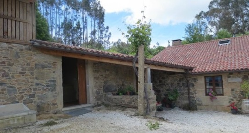 Un pueblo, una casa