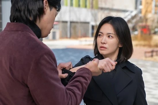 La Gloria: La Serie Coreana que Aborda la Venganza y la Redención con Intensidad y Profundidad