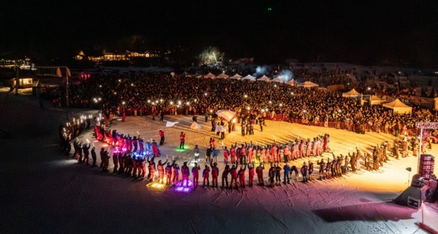 Cerro Castor recibió un certificado de la Subsecretaría de Turismo de la Nación en la Fiesta Nacional del Invierno