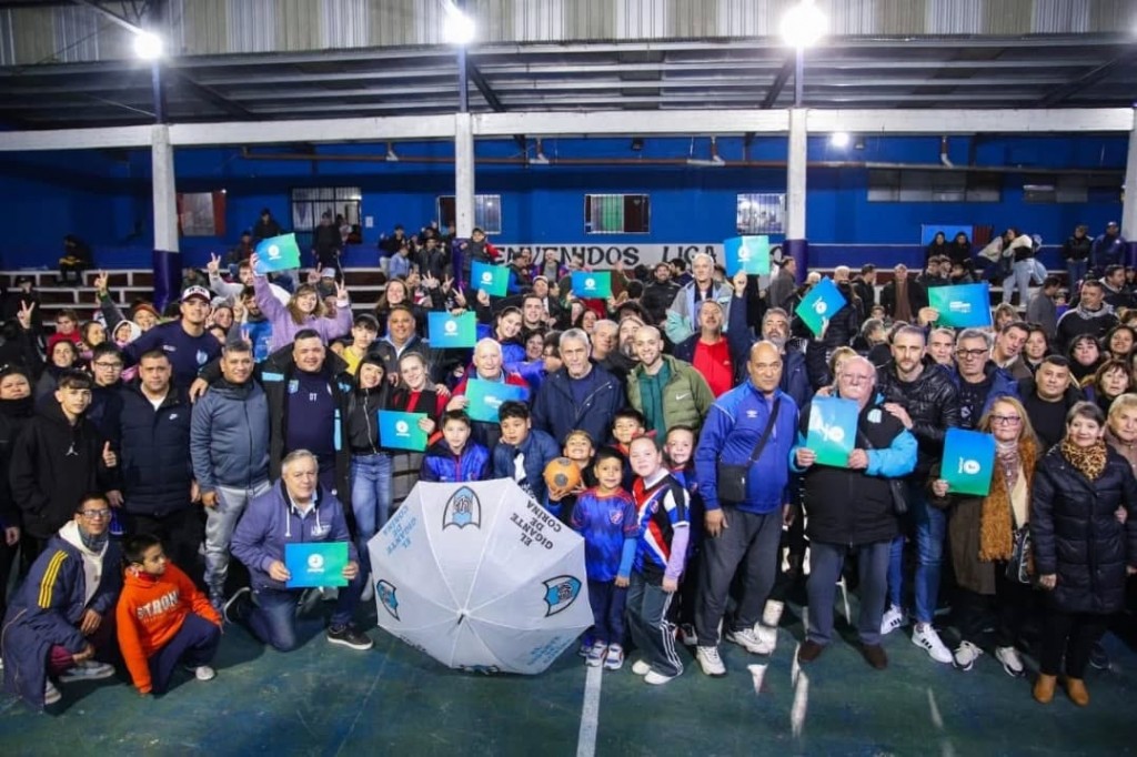 Avellaneda refuerza su apoyo a clubes, centros de jubilados e instituciones culturales