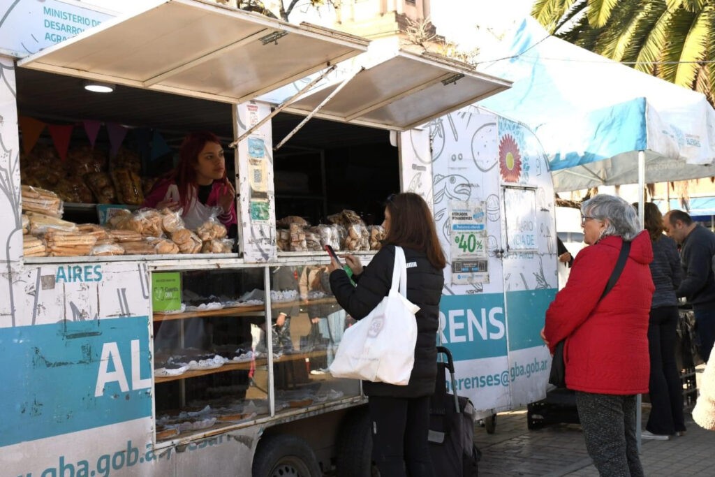 Alimentos frescos y descuentos: las ferias de julio llegan a los barrios de Morón