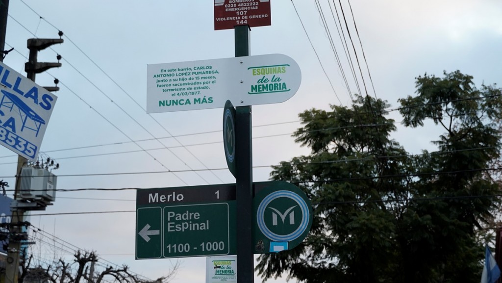 Merlo sumó una nueva Esquina de la Memoria en homenaje a Carlos López Pumarega
