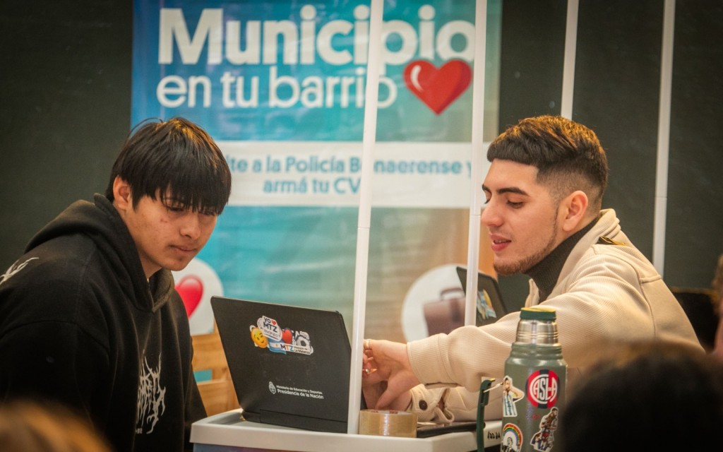 “Municipio en tu Barrio” llega a Virrey del Pino y González Catán con servicios gratuitos para la comunidad