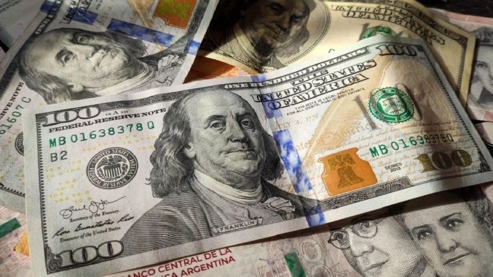 El dólar oficial subió a $1.260 en el Banco Nación y marcó un nuevo máximo desde el fin del cepo cambiario