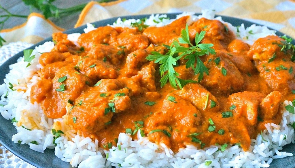 El plato que viajó por el mundo: descubrí el secreto del irresistible Pollo al Curry