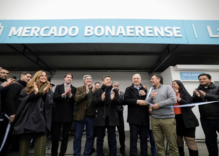 Kicillof inauguró un nuevo Mercado Bonaerense y el primer Centro de Energías Renovables de la Provincia