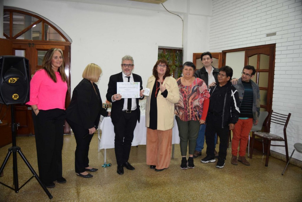 Acción de Paz distinguió al III Encuentro Cultural “Día del Periodista y Comunicadores” con una Declaración de Interés Cultural y una Medalla Honorífica