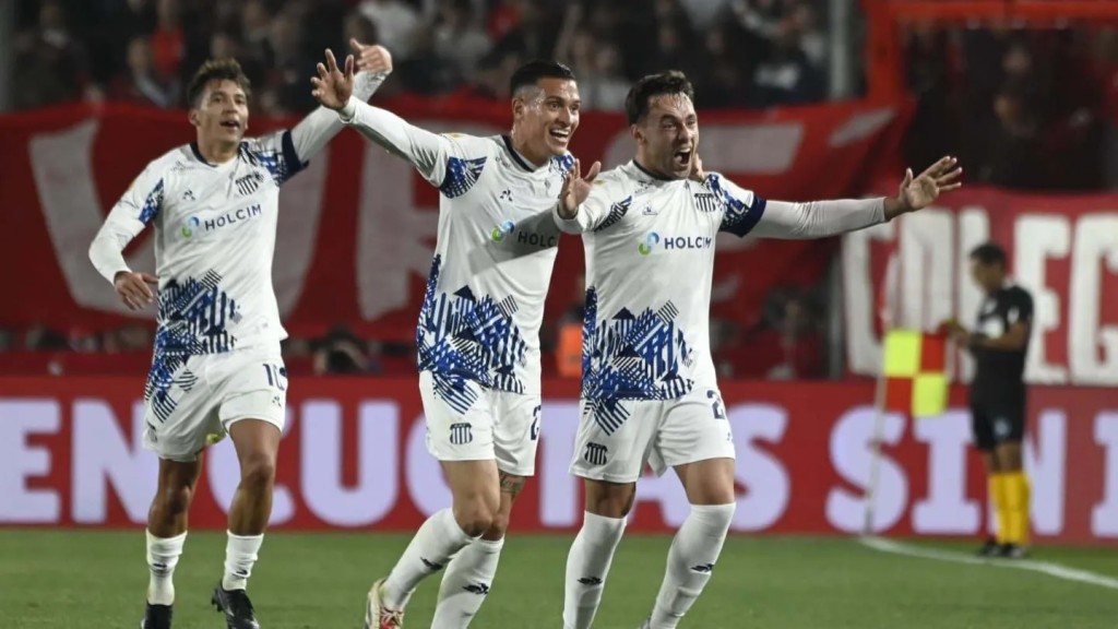 Talleres le ganó a Independiente y logró el primer triunfo de la era Tevez