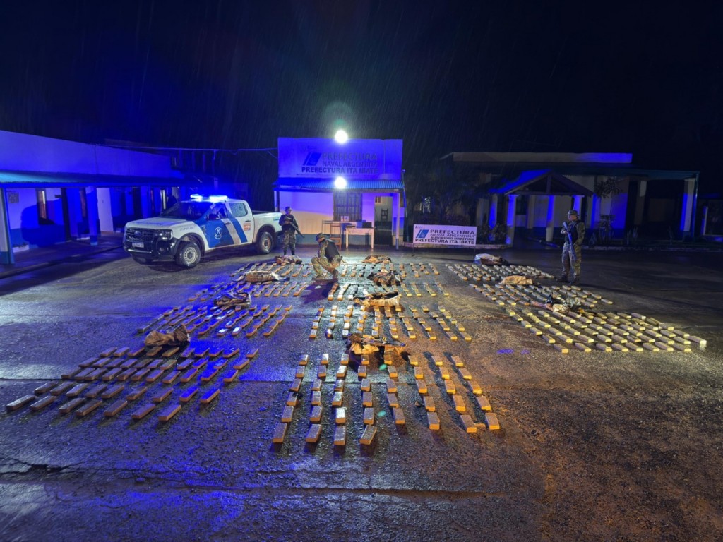 Corrientes: Prefectura incautó más de 400 kilos de marihuana valuados en mil millones de pesos