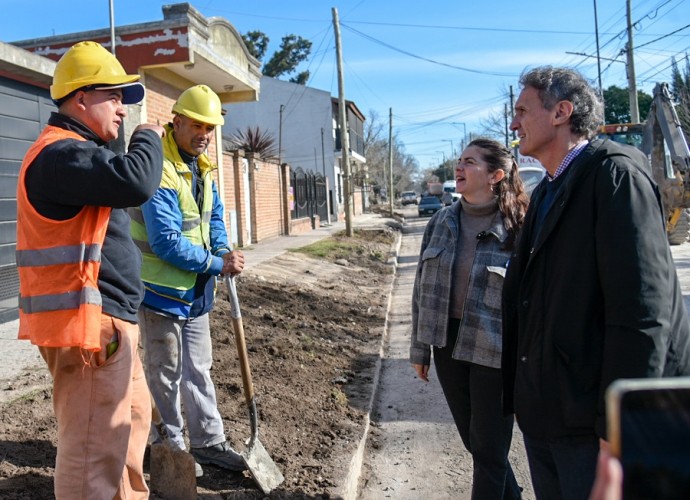 Katopodis y Mariel Fernández recorrieron obras clave de infraestructura vial en Moreno