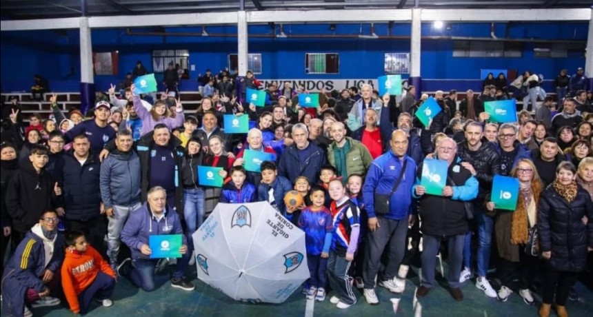 Avellaneda refuerza su apoyo a clubes, centros de jubilados e instituciones culturales