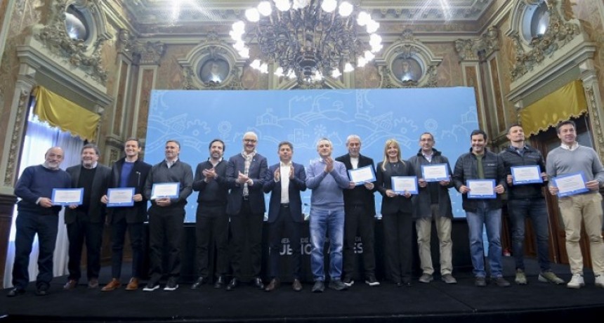 Kicillof firmó acuerdos con UNICEF y advirtió: “El Gobierno nacional desertó de sus funciones y ataca a los más vulnerables”