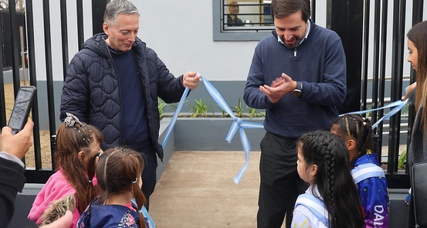 Gray y Kreplak inauguraron la renovada Unidad Sanitaria 17 en Monte Grande Sur