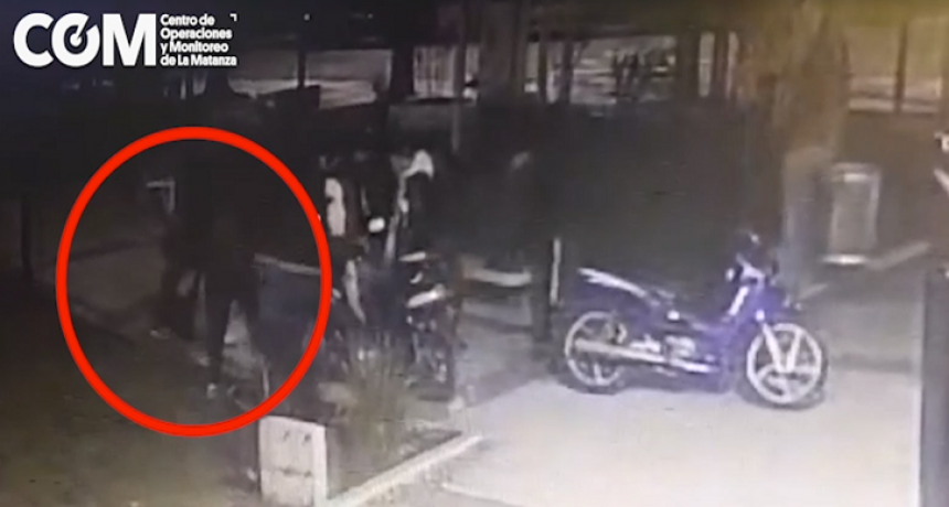Dos jóvenes detenidos por balear a un menor en una plaza de La Matanza