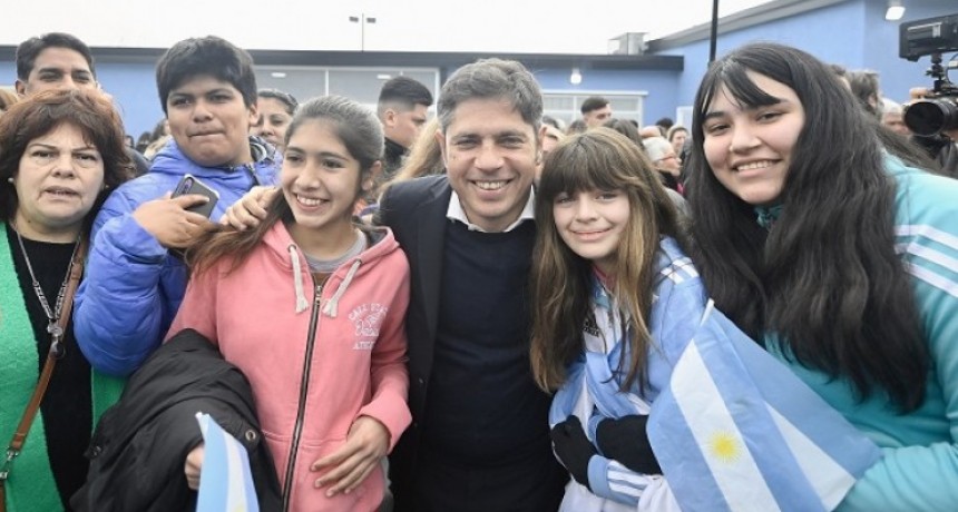 “No hay futuro sin escuela pública”: Kicillof inauguró una secundaria y obras clave en Pilar