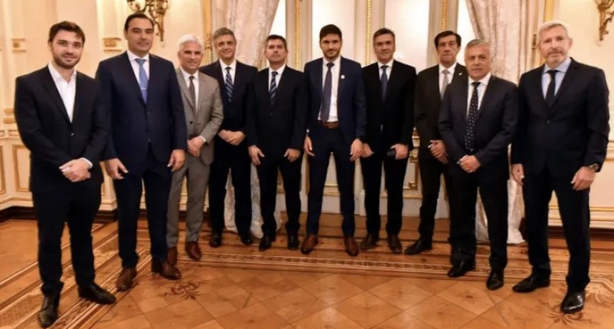 Tras el revés en el Senado, el Gobierno busca recomponer lazos con los gobernadores para blindar vetos de Milei