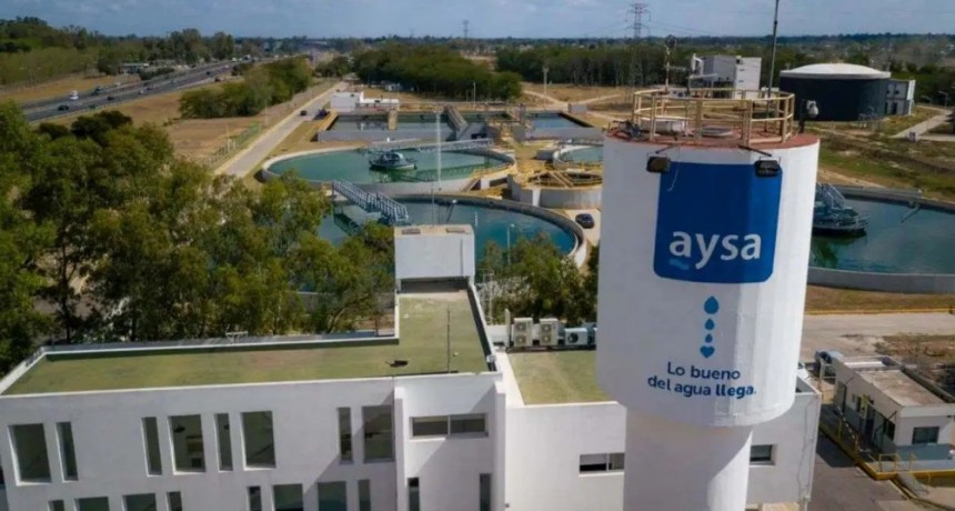 Como en los 90, el Gobierno privatizará AySA: venderá el 90% de sus acciones
