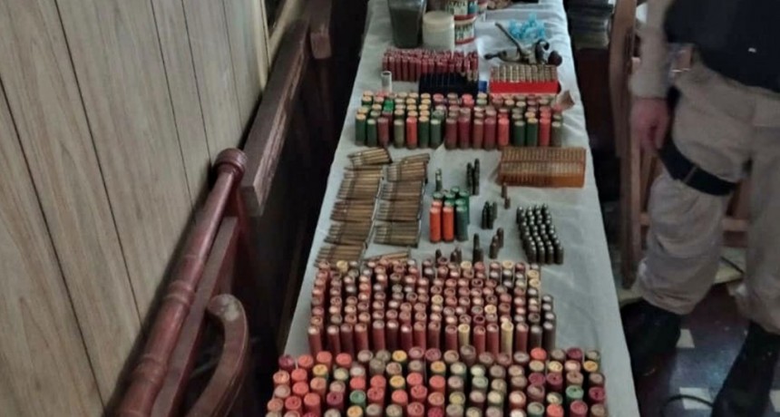 Prefectura detuvo a cuatro personas con drogas, armas y explosivos en Mar del Plata