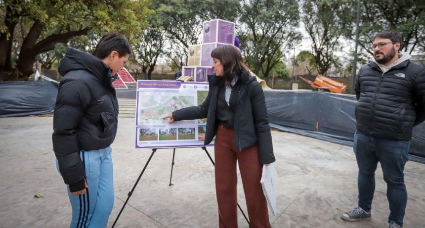 Mayra Mendoza recorrió las obras del nuevo Parque de los Deportes en Quilmes Oeste
