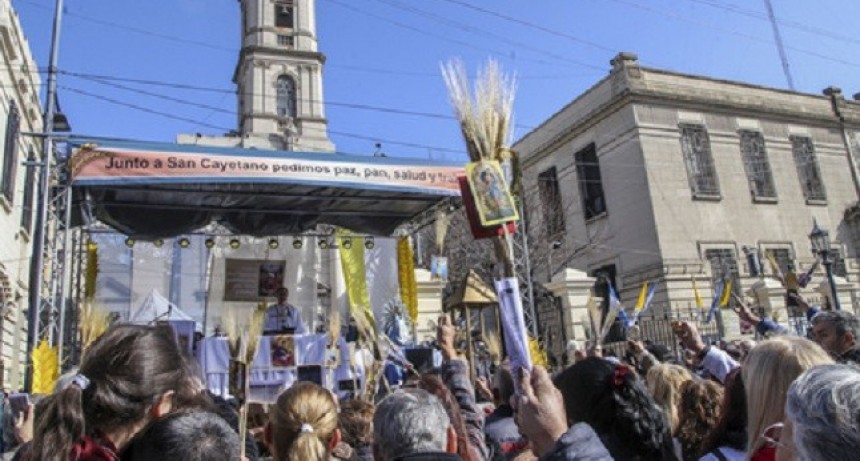 Las dos CTA se suman a la marcha de San Cayetano y se fortalece la protesta contra el ajuste de Milei